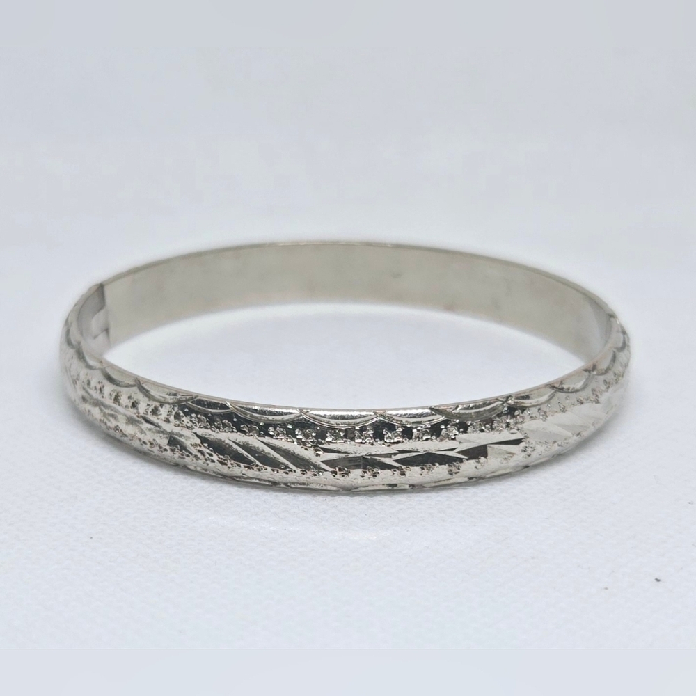 Vintage Silver Tone Etched Bangle Bracelet Floral Scroll Design - Picture 5 of 9